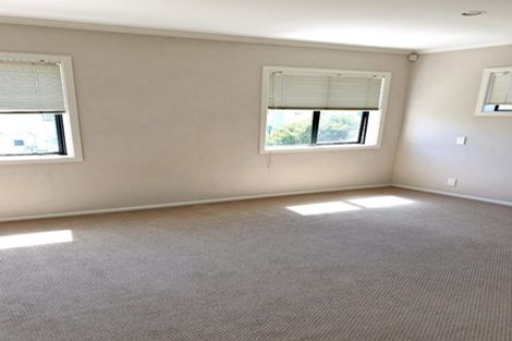 Photo of property in 102 Huntington Drive, Huntington Park, Auckland, 2013