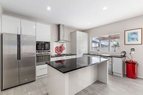 Photo of property in 126 Jeffs Road, Flat Bush, Auckland, 2016