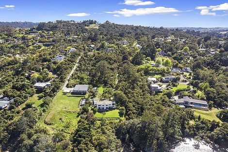 Photo of property in 7 Chatham Avenue, Paremoremo, Auckland, 0632