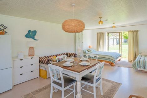 Photo of property in 21 Dawn Avenue, Hahei, Whitianga, 3591