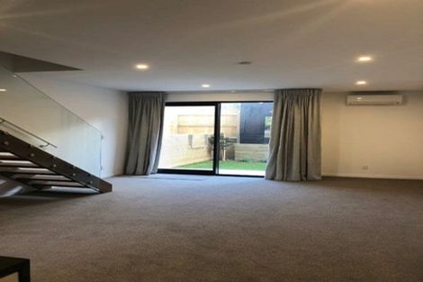 Photo of property in 10/20 Trent Street, Island Bay, Wellington, 6023