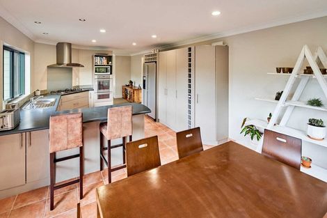 Photo of property in 3 Koukou Place, Normandale, Lower Hutt, 5010