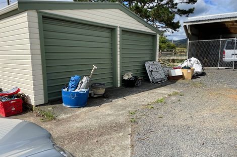 Photo of property in 346 Henderson Valley Road, Henderson Valley, Auckland, 0612