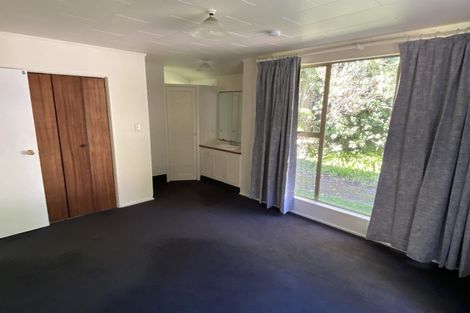 Photo of property in 8d Nevada Drive, Merrilands, New Plymouth, 4312