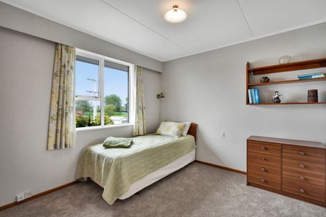 Photo of property in 6 Graham Street, Eltham, 4322