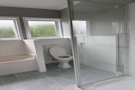 Photo of property in 3 Mackwood Place, Birkdale, Auckland, 0626