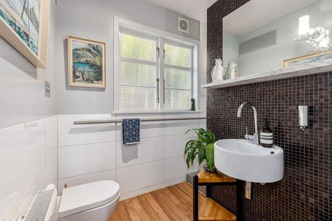 Photo of property in 114 Duncan Terrace, Kilbirnie, Wellington, 6022