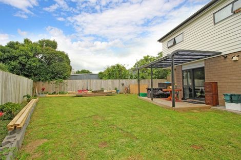 Photo of property in 16b Earlsworth Road, Mangere East, Auckland, 2024