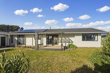 Photo of property in 29 Matakane Street, Waitarere Beach, Levin, 5510