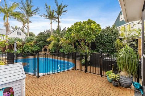 Photo of property in 4 Onepu Lane, Manly, Whangaparaoa, 0930
