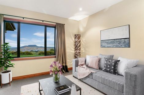 Photo of property in 121 Highland Drive, Acacia Bay, Taupo, 3385