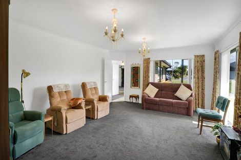 Photo of property in 6 Elizabeth Grove, Stratford, 4332