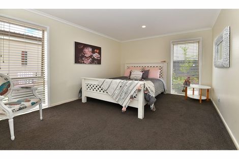Photo of property in 16 Millennial Way, Orewa, 0931