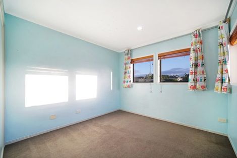 Photo of property in 42 Ysabel Crescent, The Gardens, Auckland, 2105