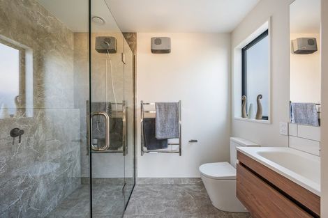 Photo of property in 30 Burdon Loop, Lake Hawea, 9382