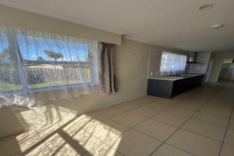 Photo of property in 130 Cascades Road, Pakuranga Heights, Auckland, 2010