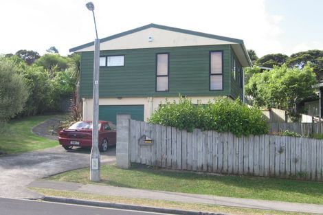 Photo of property in 1/1 Heathglen Place, Bayview, Auckland, 0629