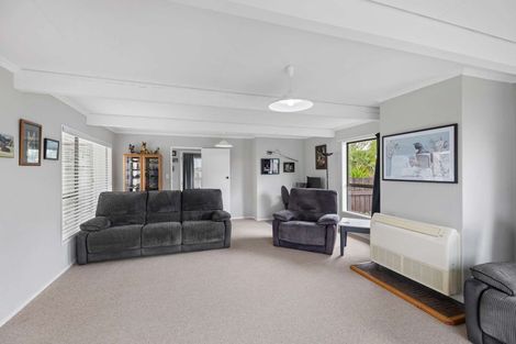 Photo of property in 26 Humphries Place, Awapuni, Palmerston North, 4412