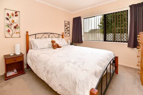 Photo of property in 40 Kensington Terrace, Gulf Harbour, Whangaparaoa, 0930