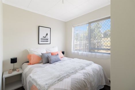 Photo of property in 72a Astley Avenue, New Lynn, Auckland, 0600