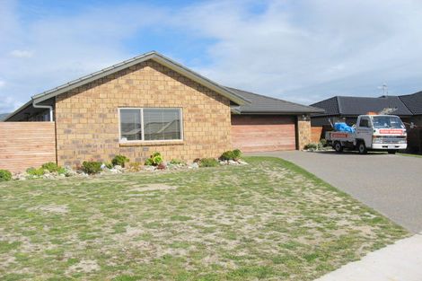 Photo of property in 16 Manhattan Court, Paraparaumu Beach, Paraparaumu, 5032