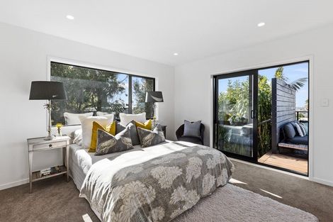 Photo of property in 39 Stanmore Bay Road, Stanmore Bay, Whangaparaoa, 0932