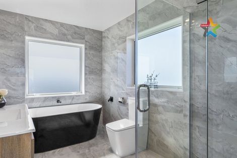 Photo of property in 2 Poto Road, Normandale, Lower Hutt, 5010