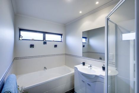 Photo of property in 369 Church Road, Greenmeadows, Napier, 4112