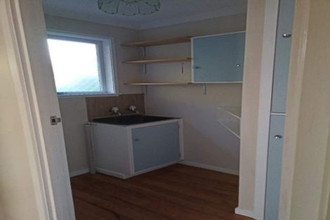 Photo of property in 15 Pohutukawa Avenue, Red Beach, 0932