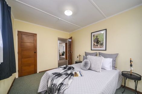 Photo of property in 129 Rangiora Avenue, Roslyn, Palmerston North, 4414