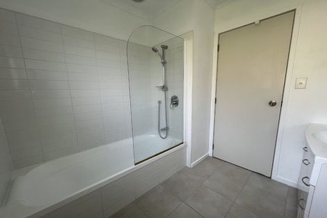 Photo of property in 15/94 Glengarry Road, Glen Eden, Auckland, 0602