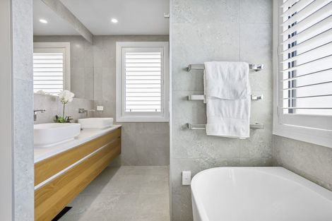 Photo of property in 14 Ringi Lane, Orewa, 0931