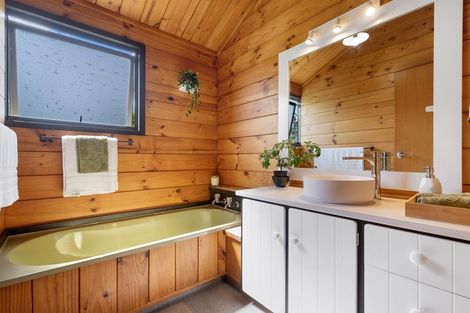 Photo of property in 63 Kaipikari Road Upper, Urenui, 4375