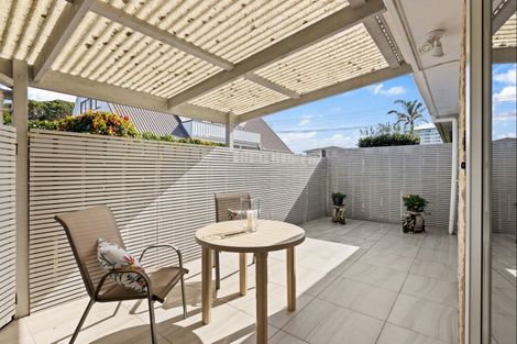 Photo of property in 2/16 Riverside Road, Orewa, 0931