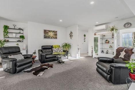 Photo of property in 16 Cellars Way, Yaldhurst, Christchurch, 8042
