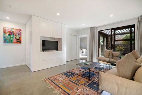 Photo of property in 20 Adamson Drive, Arrowtown, 9302