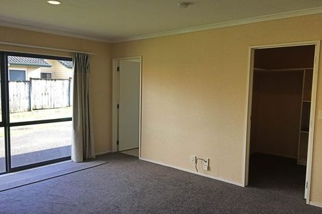 Photo of property in 10 Sayes Close, East Tamaki, Auckland, 2013