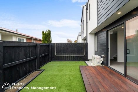 Photo of property in 67e Royal Crescent, Saint Kilda, Dunedin, 9012