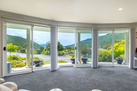 Photo of property in 8 Ranui Street, Waikawa, Picton, 7220