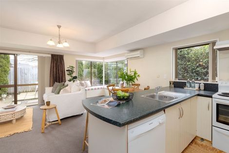 Photo of property in 18 Lothian Street, Ilam, Christchurch, 8041