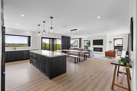 Photo of property in 29 Tuscany Way, Fitzherbert, 4410