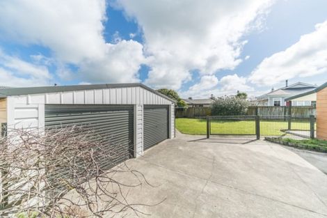 Photo of property in 27 Charles Cross Street, Longburn, Palmerston North, 4412