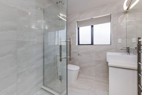 Photo of property in 76 Twin Parks Rise, Papakura, 2110