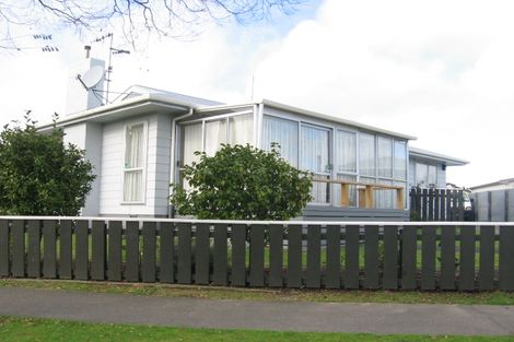 Photo of property in 60 Herbert Avenue, Cloverlea, Palmerston North, 4412