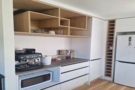 Photo of property in 2/19 Birman Close, Half Moon Bay, Auckland, 2012