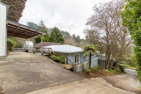 Photo of property in 124 Wyndham Road, Pinehaven, Upper Hutt, 5019