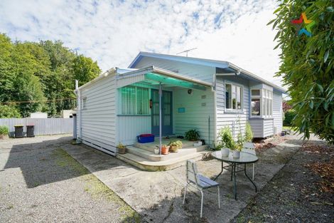 Photo of property in 7 Katrine Street, Otautau, 9610