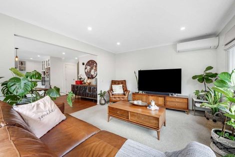 Photo of property in 1/14 Casabella Court, Northpark, Auckland, 2013