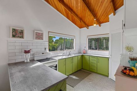 Photo of property in 17 Te Moau Avenue, Parakai, 0830