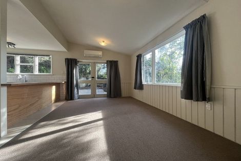 Photo of property in 82 Moeraki Road, Maoribank, Upper Hutt, 5018